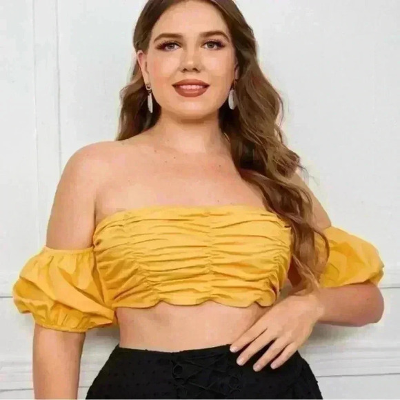 SHEIN Curve Ruched Off The Shoulder Crop Top Size 1X Yellow NWT - Picture 3 of 6